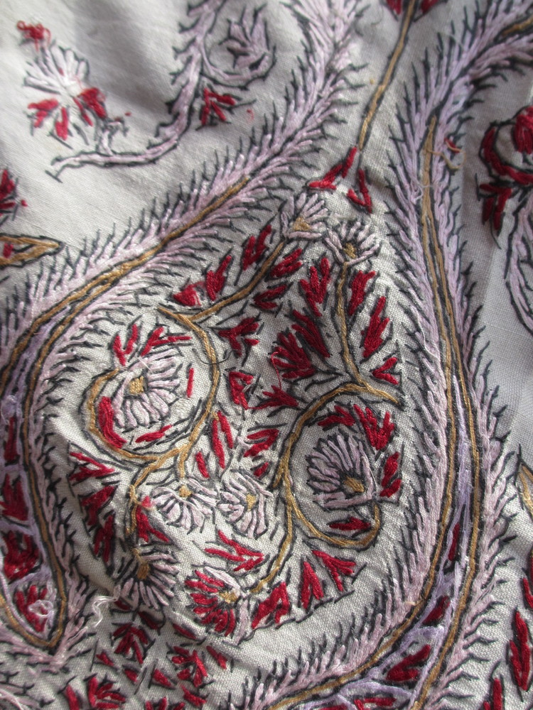 高品質安いインド パシュミナ模様のタペストリー 木綿に刺繍　19世紀後期 その他
